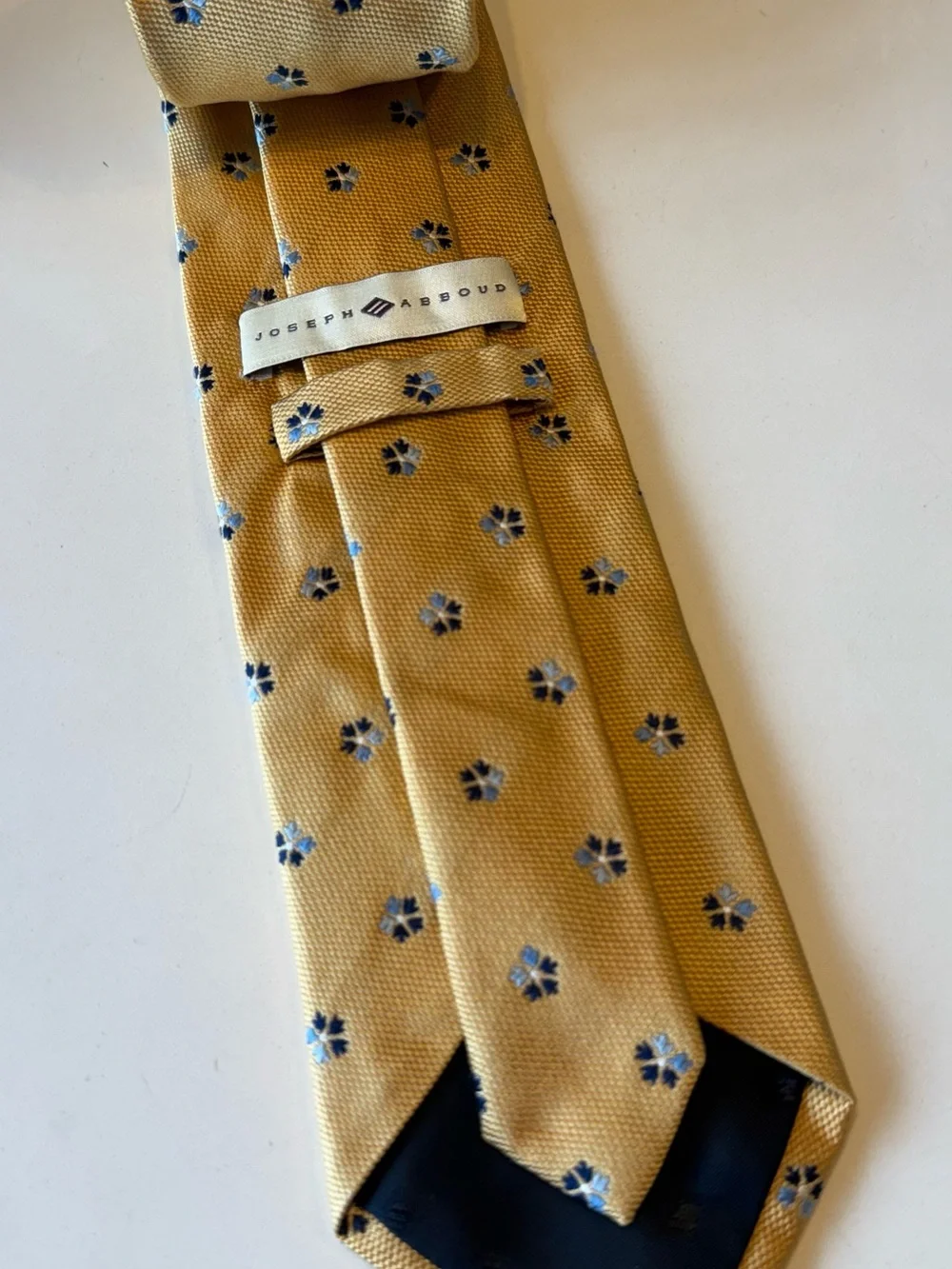 Joseph Abboud Men’s 100% Silk Tie Gold Blue Floral Made in Italy 57”